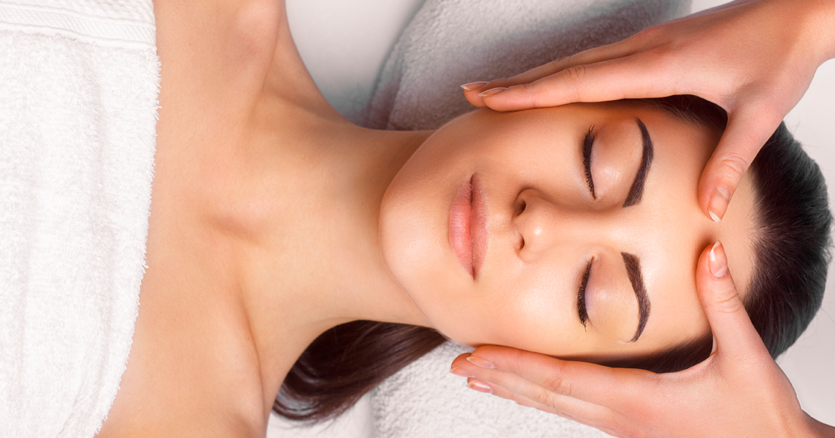 Massagem: o tratamento contínuo reduz ansiedade, estresse, dores de cabeça e até mesmo desconfortos emocionais